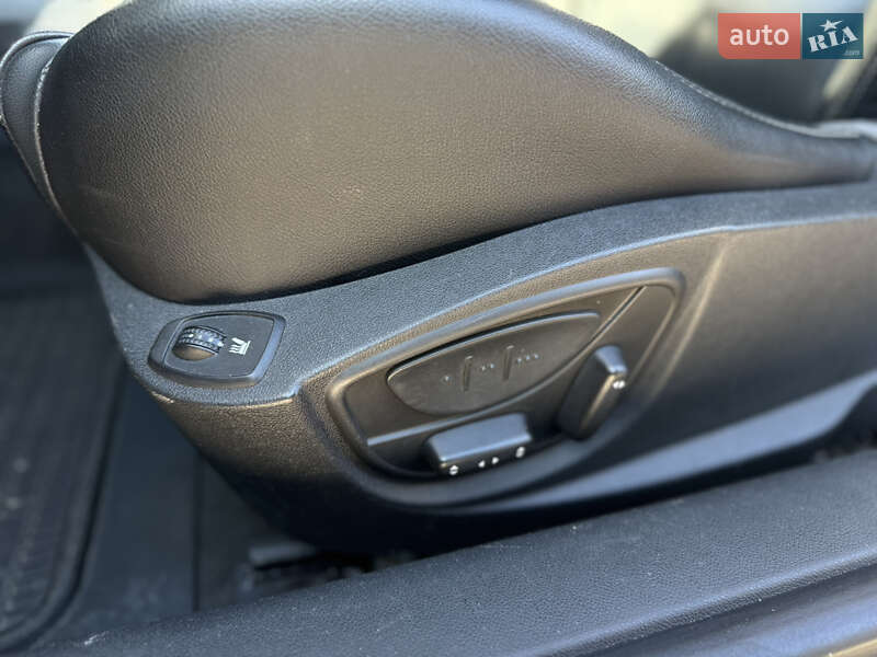 Купе Renault Laguna 2011 в Киеве