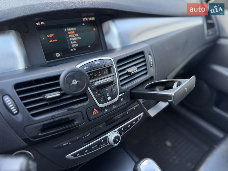 Купе Renault Laguna 2011 в Киеве