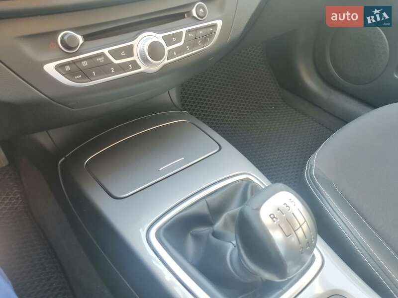 Универсал Renault Laguna 2011 в Полтаве фото 6 Универсал Renault Laguna 2011 в Полтаве