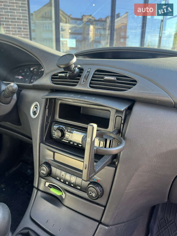 Лифтбек Renault Laguna 2003 в Ивано-Франковске фото 6 Лифтбек Renault Laguna 2003 в Ивано-Франковске