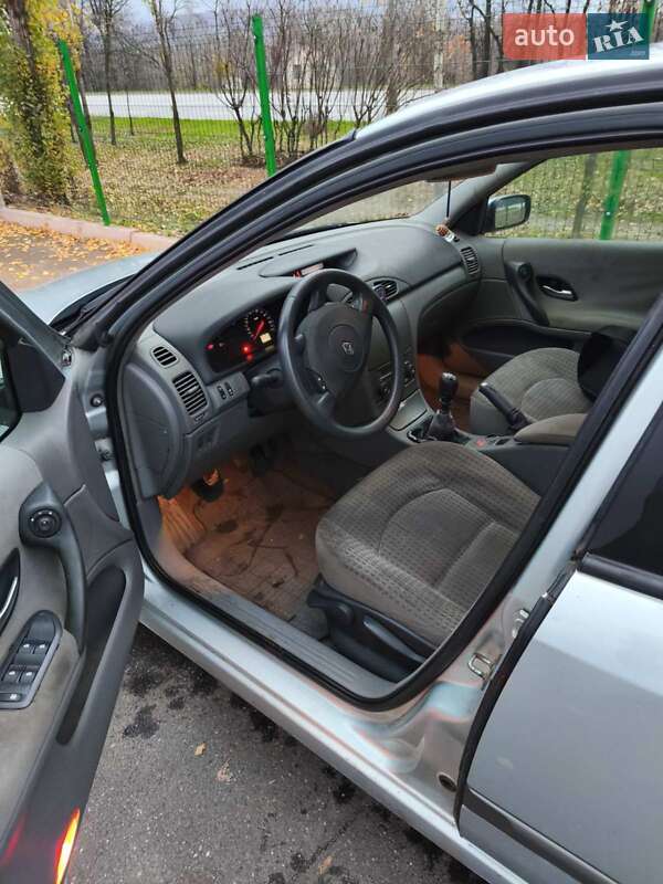 Универсал Renault Laguna 2004 в Кривом Роге