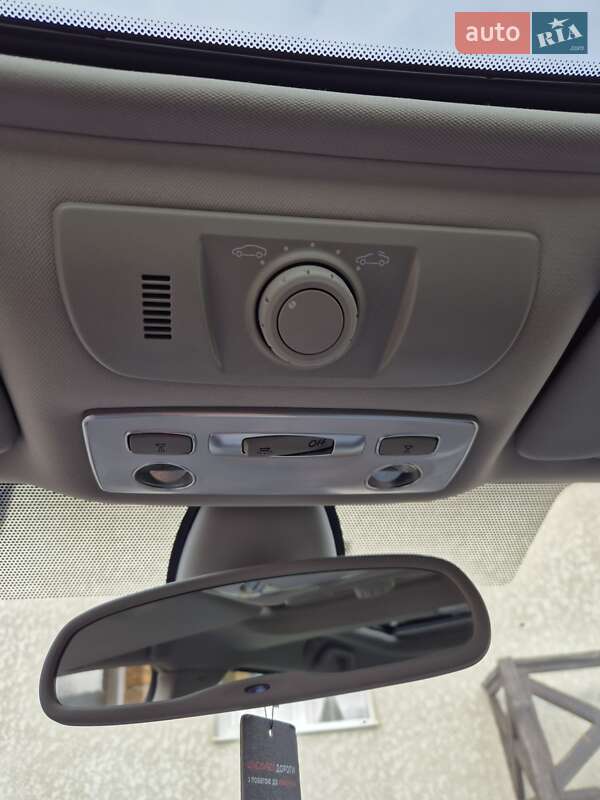 Універсал Renault Laguna 2011 в Львові фото 42 Універсал Renault Laguna 2011 в Львові