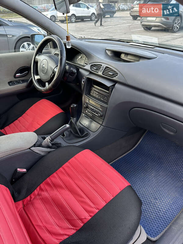 Лифтбек Renault Laguna 2004 в Полтаве