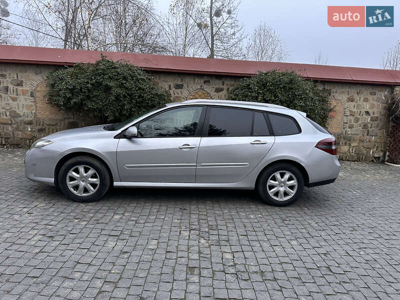 Универсал Renault Laguna 2009 в Черновцах