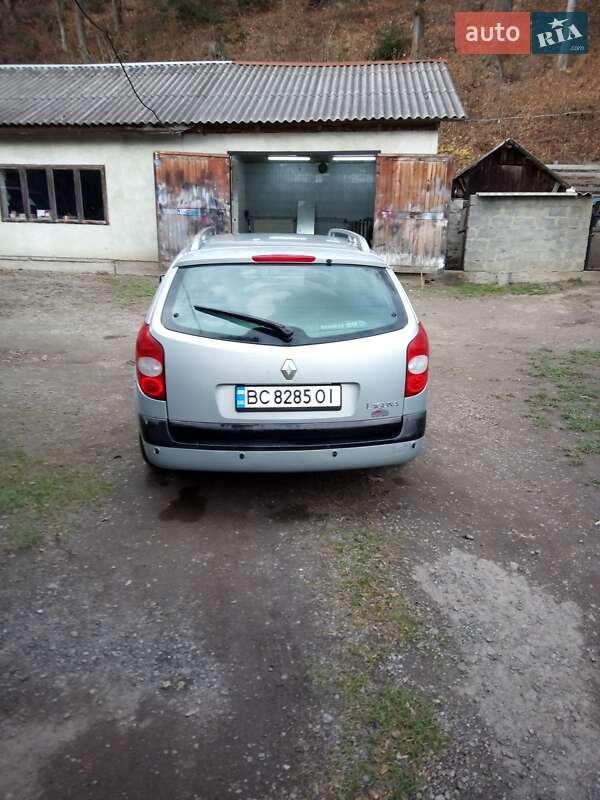 Универсал Renault Laguna 2001 в Сколе
