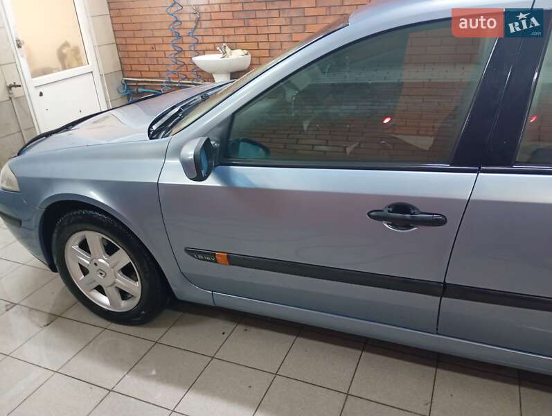 Лифтбек Renault Laguna 2003 в Ромнах фото 9 Лифтбек Renault Laguna 2003 в Ромнах