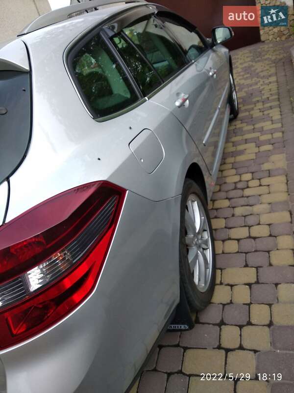 Универсал Renault Laguna 2010 в Дубно