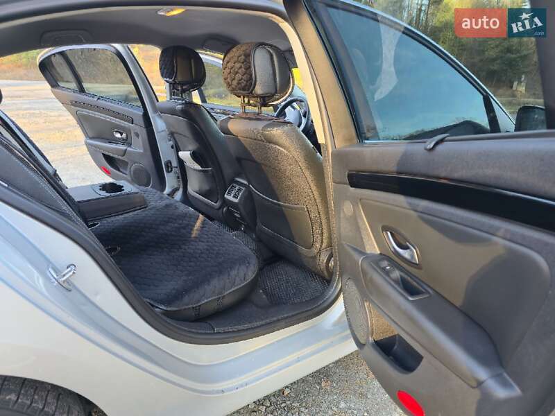 Лифтбек Renault Laguna 2011 в Ивано-Франковске фото 12 Лифтбек Renault Laguna 2011 в Ивано-Франковске