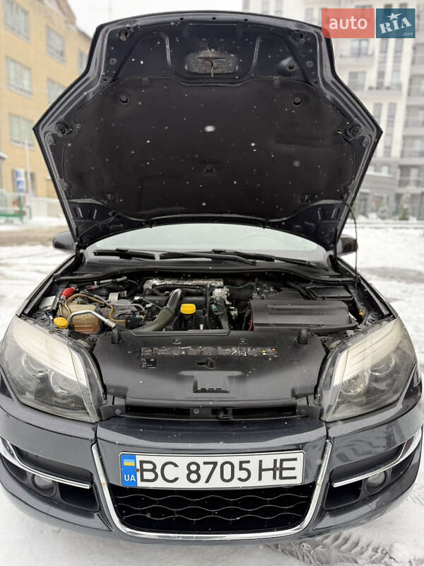 Лифтбек Renault Laguna 2011 в Львове