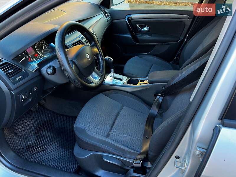 Лифтбек Renault Laguna 2008 в Виннице