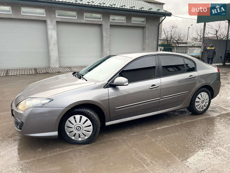 Лифтбек Renault Laguna 2008 в Теофиполе