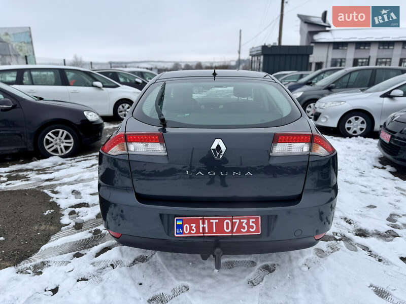 Ліфтбек Renault Laguna 2010 в Рівному