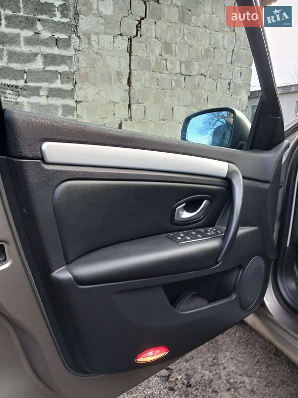 Лифтбек Renault Laguna 2008 в Черкассах