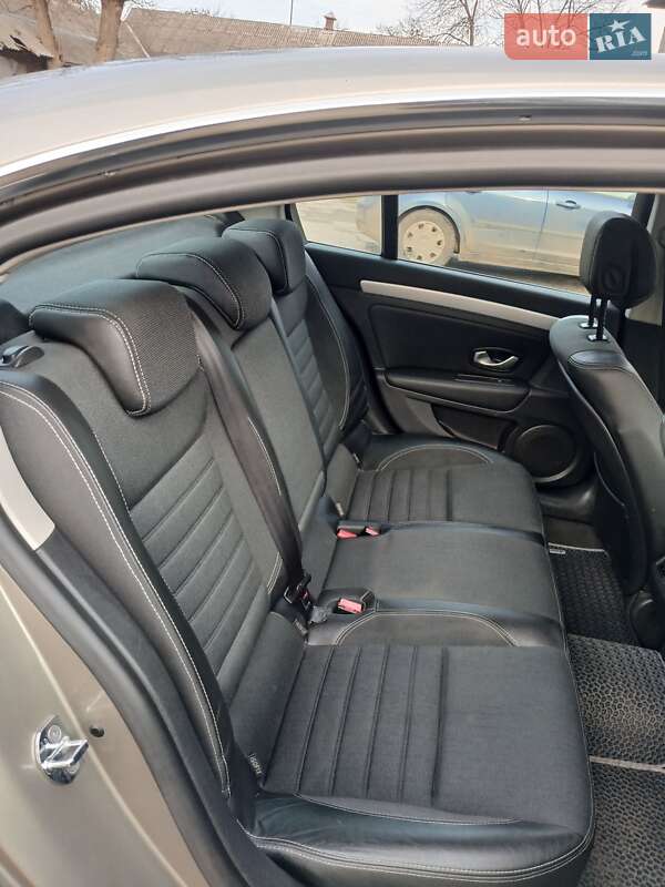 Лифтбек Renault Laguna 2008 в Черкассах