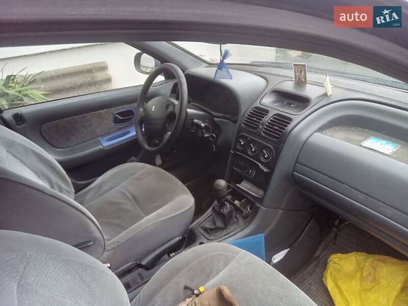 Универсал Renault Laguna 1997 в Судовой Вишне