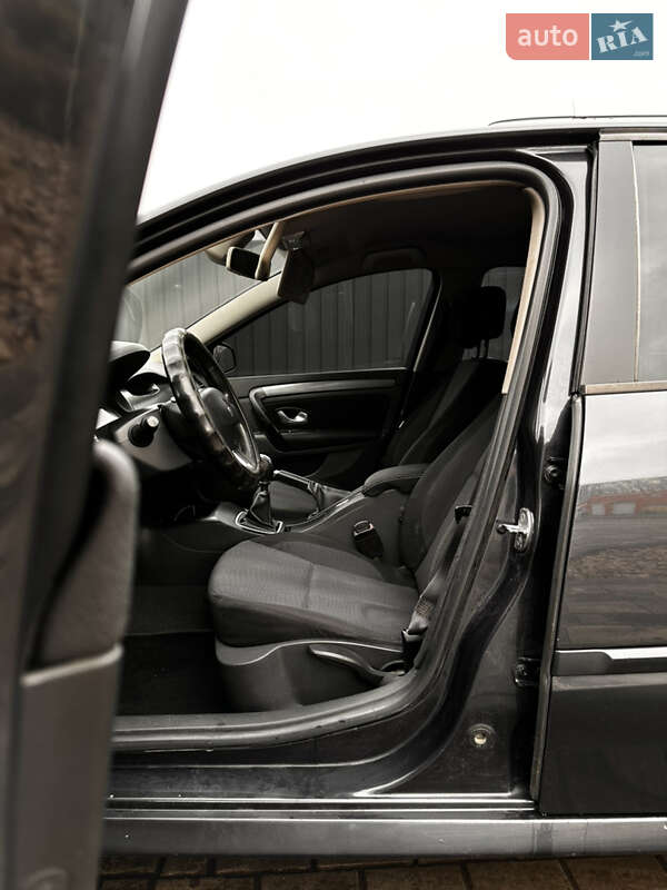 Универсал Renault Laguna 2009 в Луцке