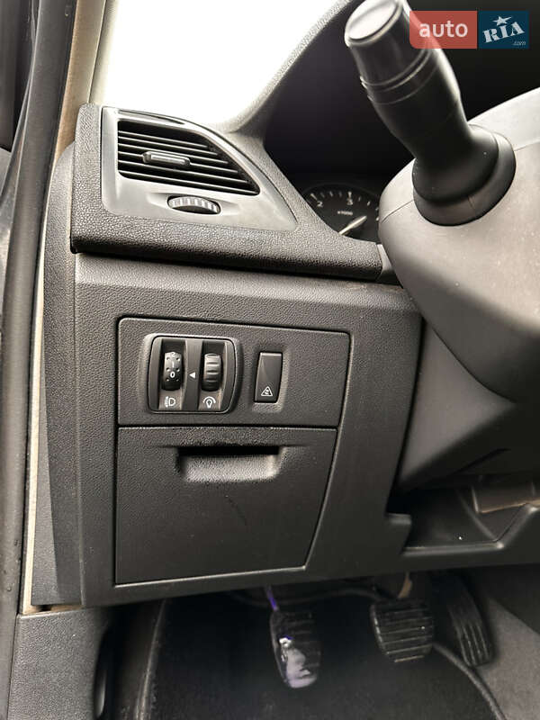 Универсал Renault Laguna 2009 в Луцке