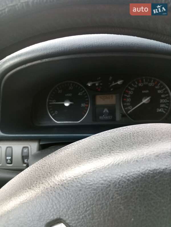Універсал Renault Laguna 2002 в Миколаєві фото 5 Універсал Renault Laguna 2002 в Миколаєві