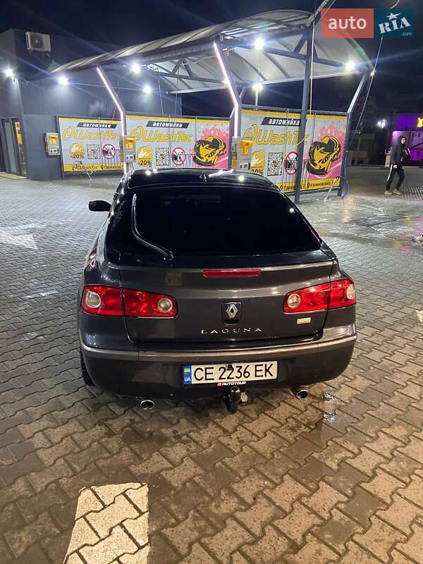 Ліфтбек Renault Laguna 2005 в Чернівцях