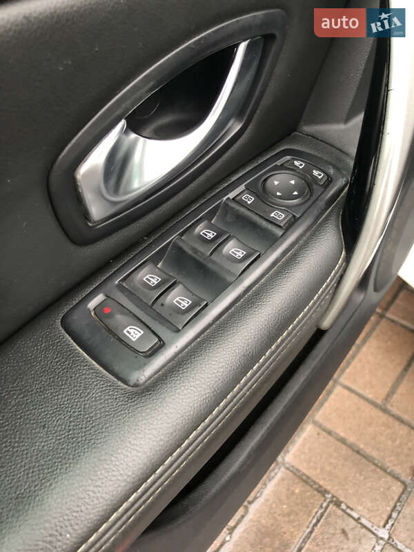 Ліфтбек Renault Laguna 2014 в Києві фото 30 Ліфтбек Renault Laguna 2014 в Києві