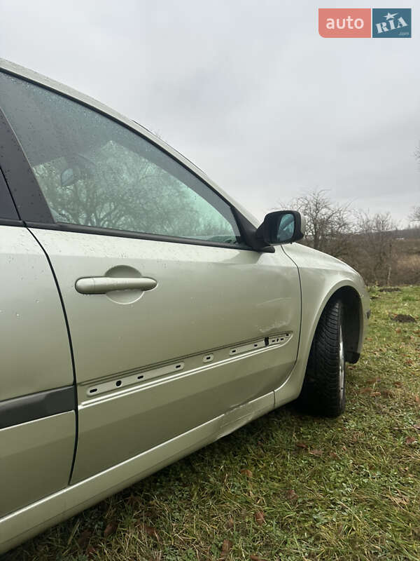 Лифтбек Renault Laguna 2001 в Львове