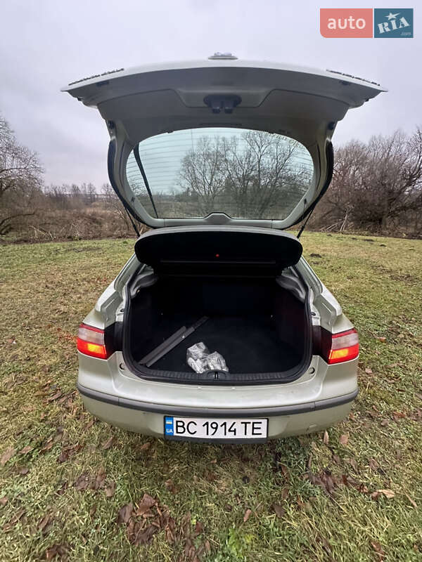 Лифтбек Renault Laguna 2001 в Львове