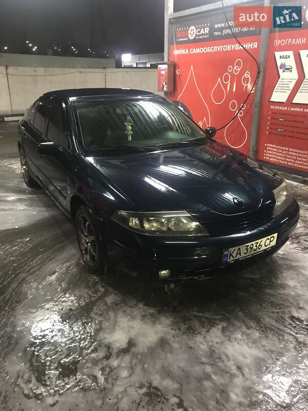 Лифтбек Renault Laguna 2002 в Киеве