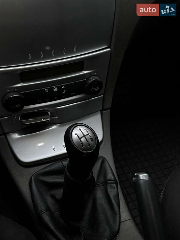 Ліфтбек Renault Laguna 2005 в Слов'янську фото 8 Ліфтбек Renault Laguna 2005 в Слов'янську