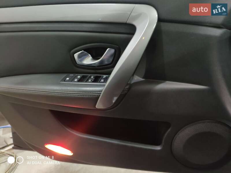 Лифтбек Renault Laguna 2013 в Днепре фото 3 Лифтбек Renault Laguna 2013 в Днепре