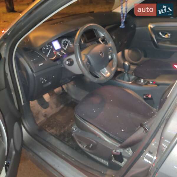 Лифтбек Renault Laguna 2010 в Харькове фото 28 Лифтбек Renault Laguna 2010 в Харькове