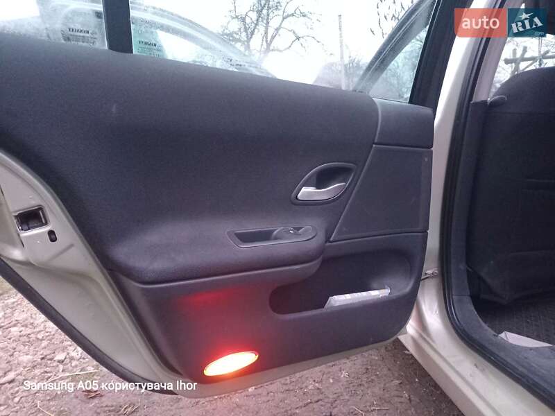 Лифтбек Renault Laguna 2005 в Тернополе