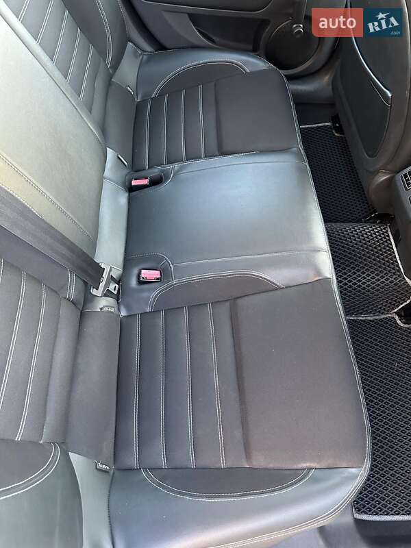 Ліфтбек Renault Laguna 2012 в Кривому Розі