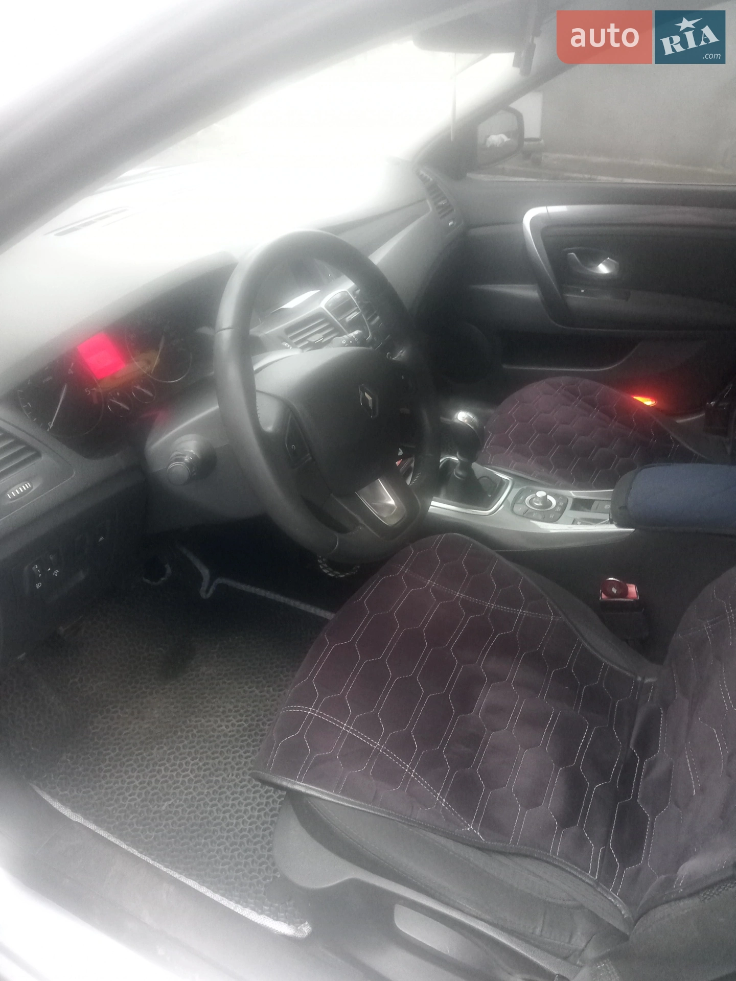 2010 Renault Laguna - мініатюра 8