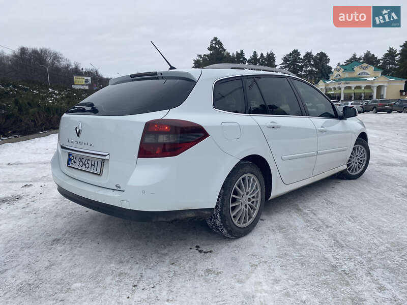 Универсал Renault Laguna 2011 в Умани