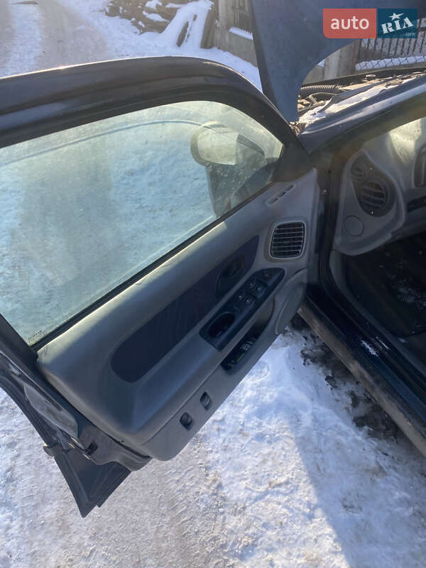 Ліфтбек Renault Laguna 1999 в Львові фото 14 Ліфтбек Renault Laguna 1999 в Львові