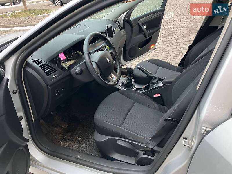 Ліфтбек Renault Laguna 2007 в Івано-Франківську