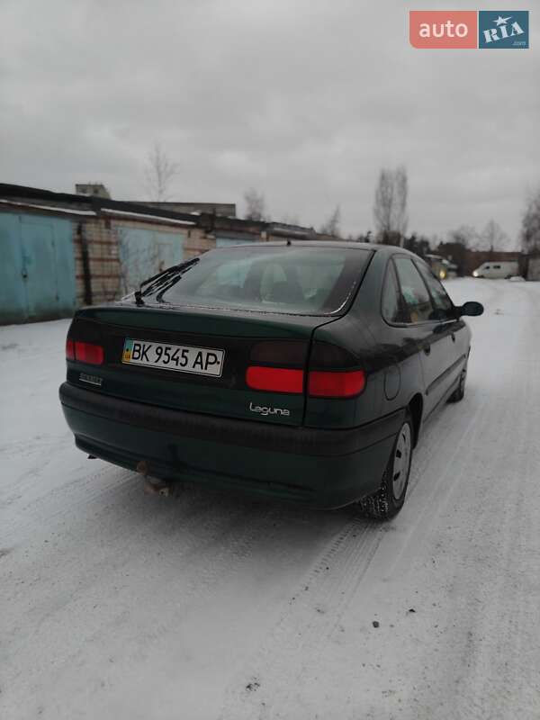 Лифтбек Renault Laguna 1997 в Вараше
