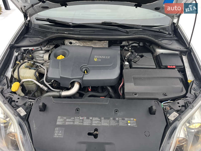 Лифтбек Renault Laguna 2010 в Ужгороде фото 37 Лифтбек Renault Laguna 2010 в Ужгороде