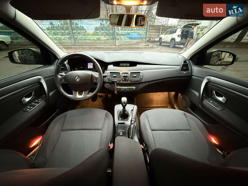 Универсал Renault Laguna 2009 в Полтаве фото 17 Универсал Renault Laguna 2009 в Полтаве