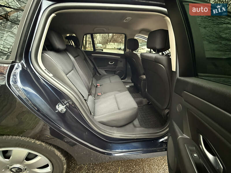 Универсал Renault Laguna 2009 в Полтаве фото 21 Универсал Renault Laguna 2009 в Полтаве