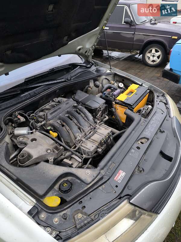 Лифтбек Renault Laguna 2001 в Ширяево