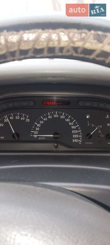 Лифтбек Renault Laguna 1998 в Ивано-Франковске