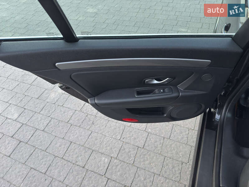 Универсал Renault Laguna 2011 в Стрые фото 46 Универсал Renault Laguna 2011 в Стрые