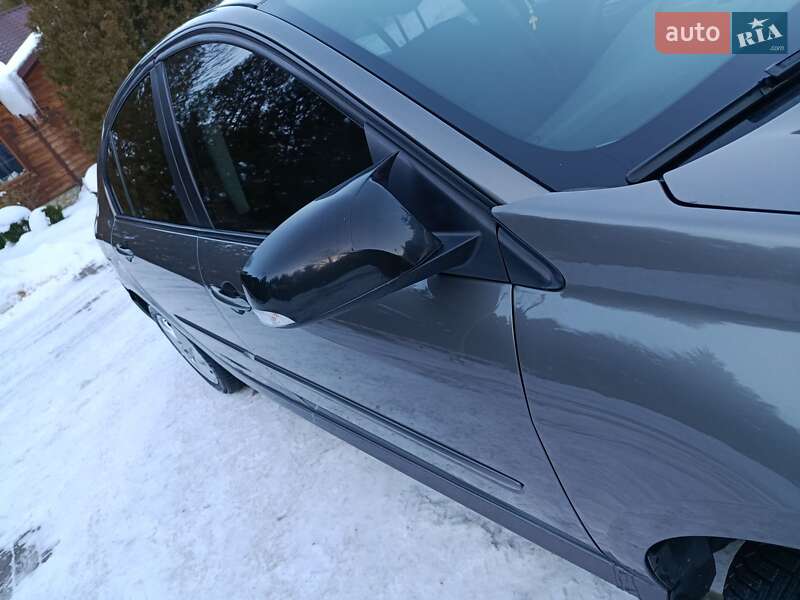 Лифтбек Renault Laguna 2008 в Сколе