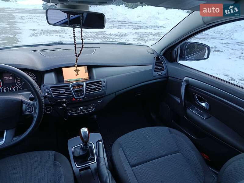 Лифтбек Renault Laguna 2008 в Сколе