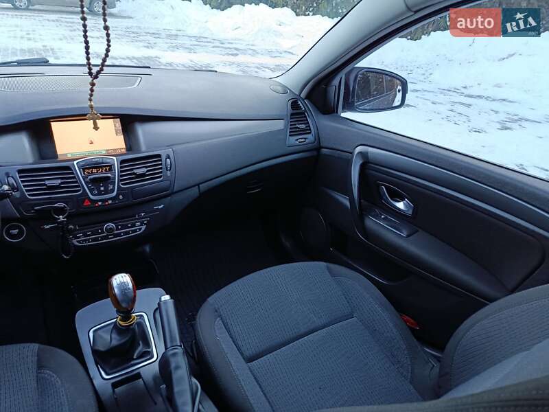 Лифтбек Renault Laguna 2008 в Сколе