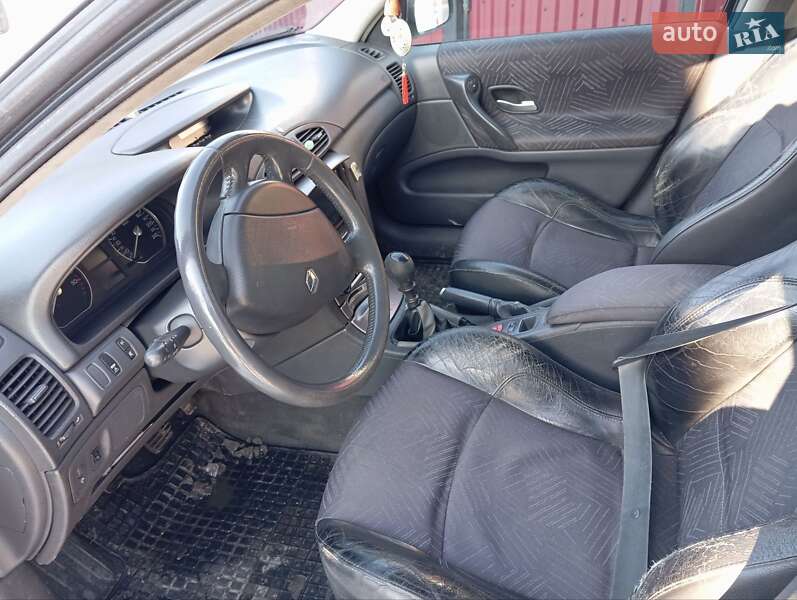 Универсал Renault Laguna 2002 в Владимире