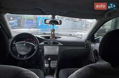Лифтбек Renault Laguna 2001 в Царичанке