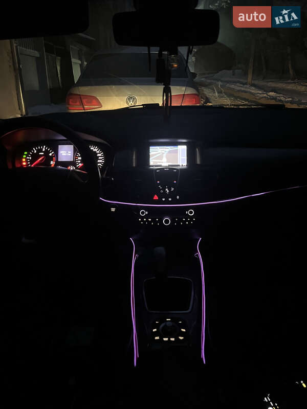 Универсал Renault Laguna 2012 в Черновцах