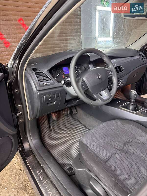 Универсал Renault Laguna 2010 в Киеве фото 11 Универсал Renault Laguna 2010 в Киеве
